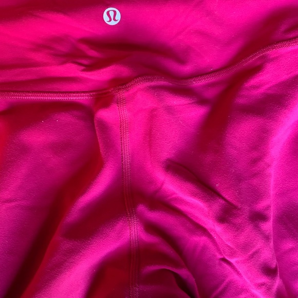 Lululemon leggings size 8 - Picture 2 of 4